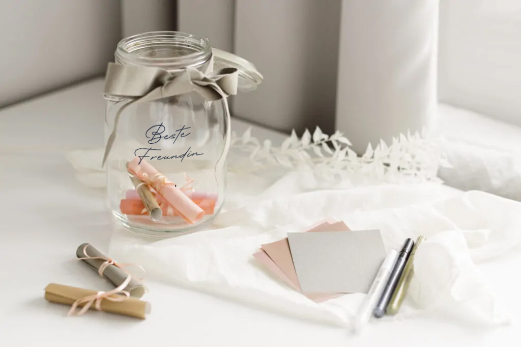 Mini-Glas mit Botschaften: