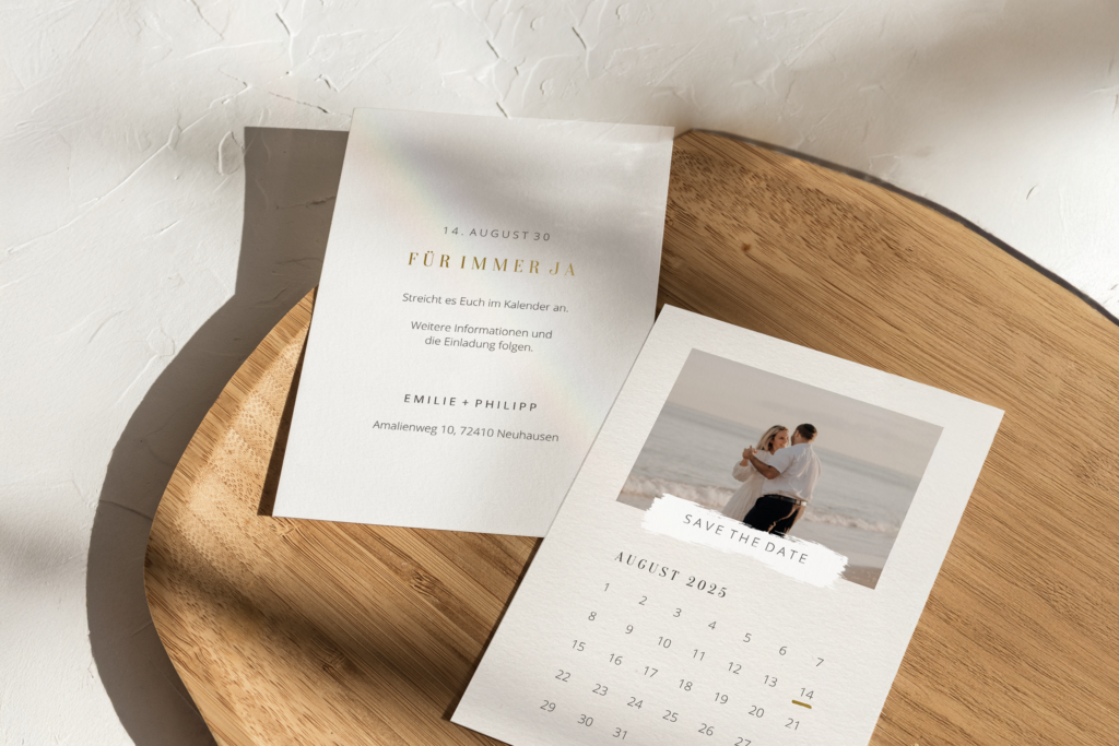 Save-the-Date Karte im Design Modern Style